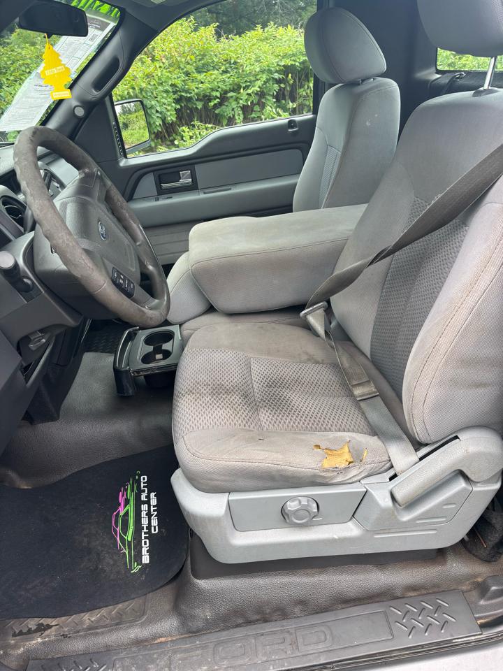 Ford F-150 XLT Reg. Cab Short Bed 2WD 2013