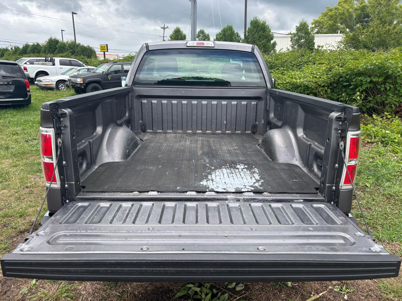 Ford F-150 XLT Reg. Cab Short Bed 2WD 2013