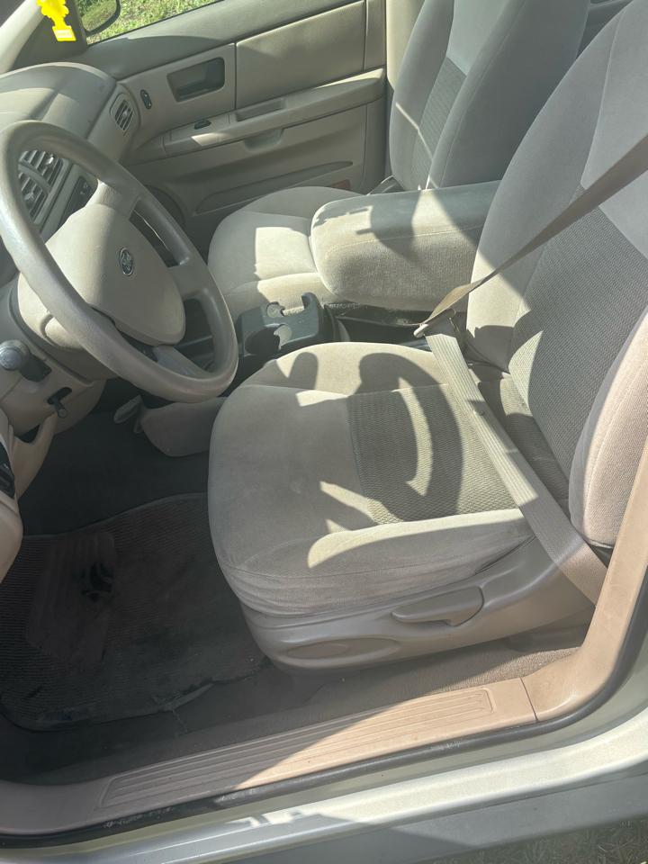 Ford Taurus 4dr Sdn SE 2006