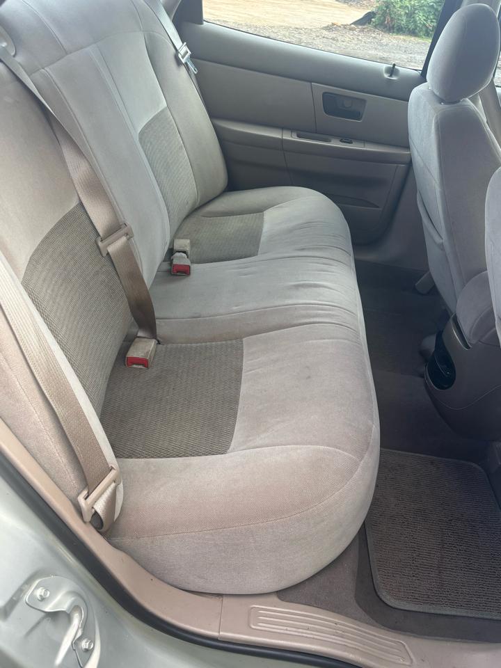 Ford Taurus 4dr Sdn SE 2006