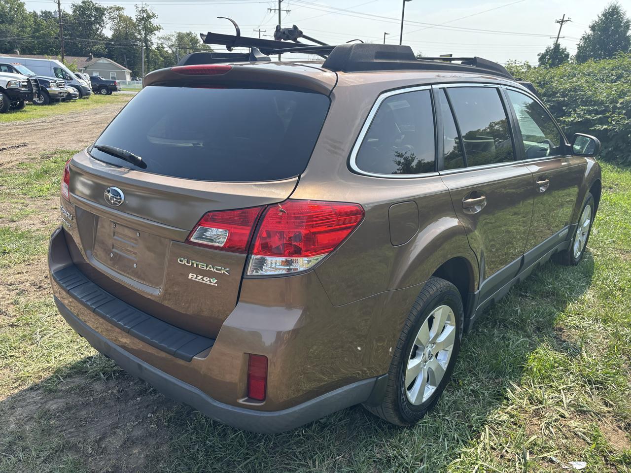 Subaru Outback 4dr Wgn H4 Auto 2.5i Limited Pwr Moon/Nav 2011
