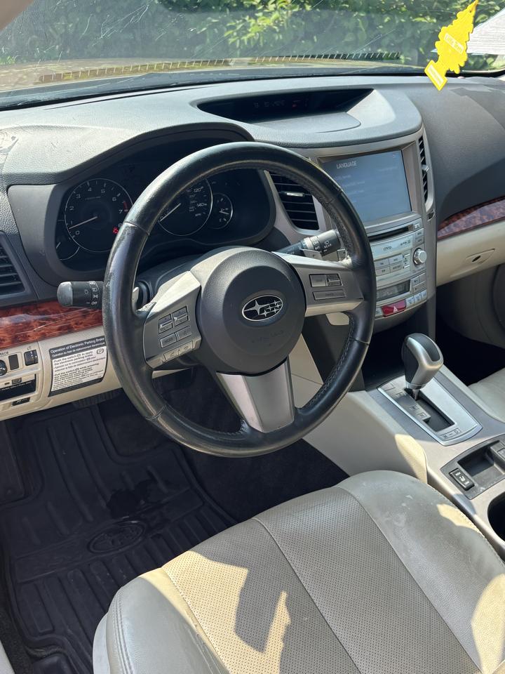 Subaru Outback 4dr Wgn H4 Auto 2.5i Limited Pwr Moon/Nav 2011