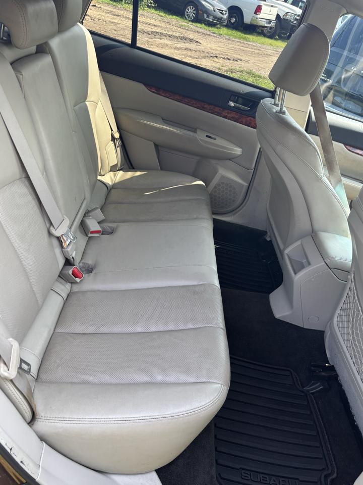 Subaru Outback 4dr Wgn H4 Auto 2.5i Limited Pwr Moon/Nav 2011