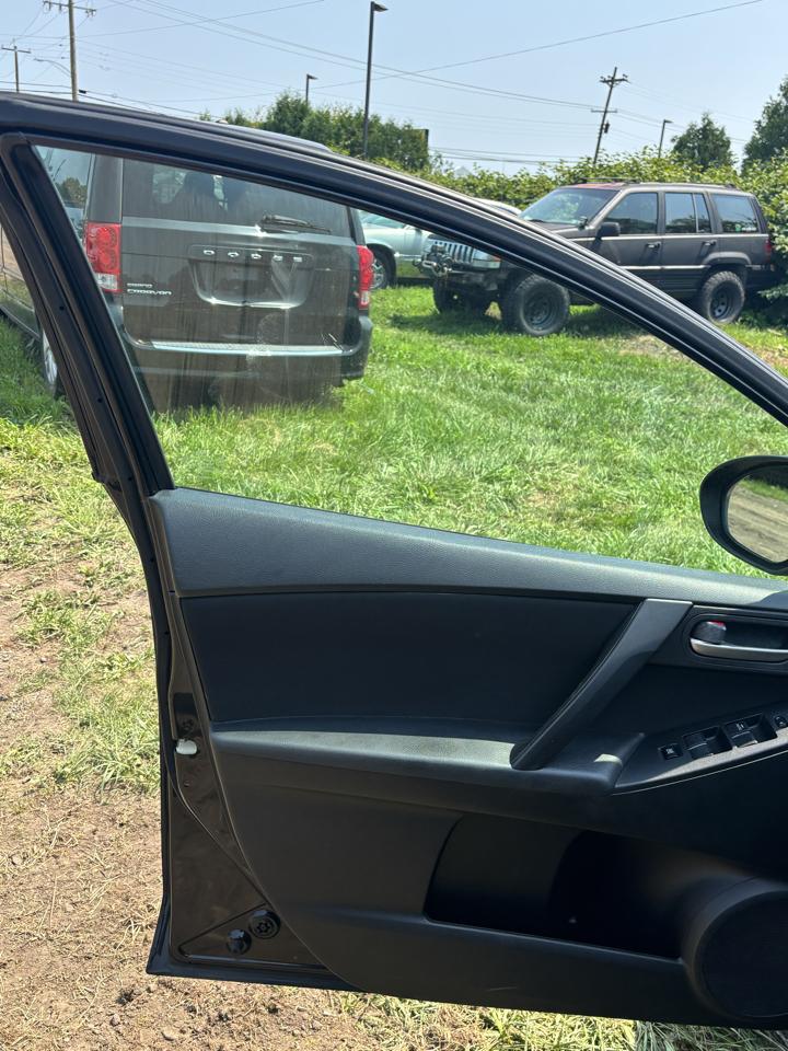 Mazda MAZDA3 4dr Sdn Man i SV 2013