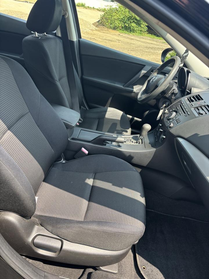 Mazda MAZDA3 4dr Sdn Man i SV 2013