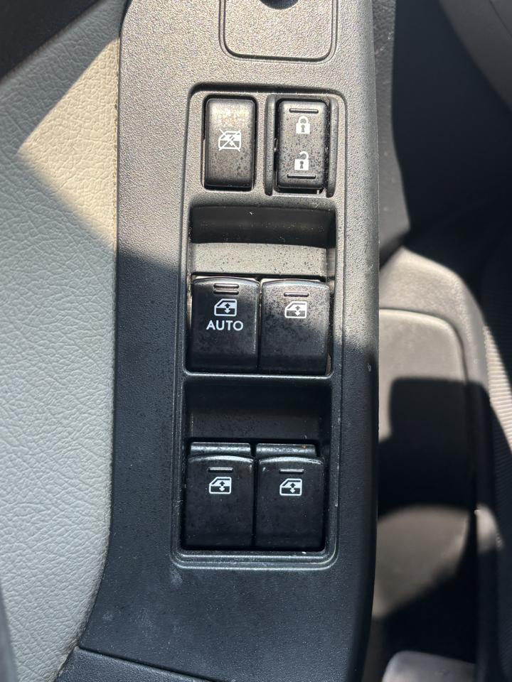 Subaru Forester 4dr CVT 2.5i PZEV 2015