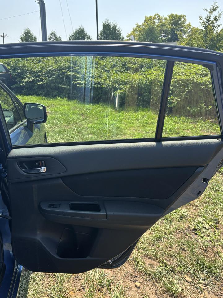 Subaru Impreza Wagon 5dr Auto 2.0i Premium 2014
