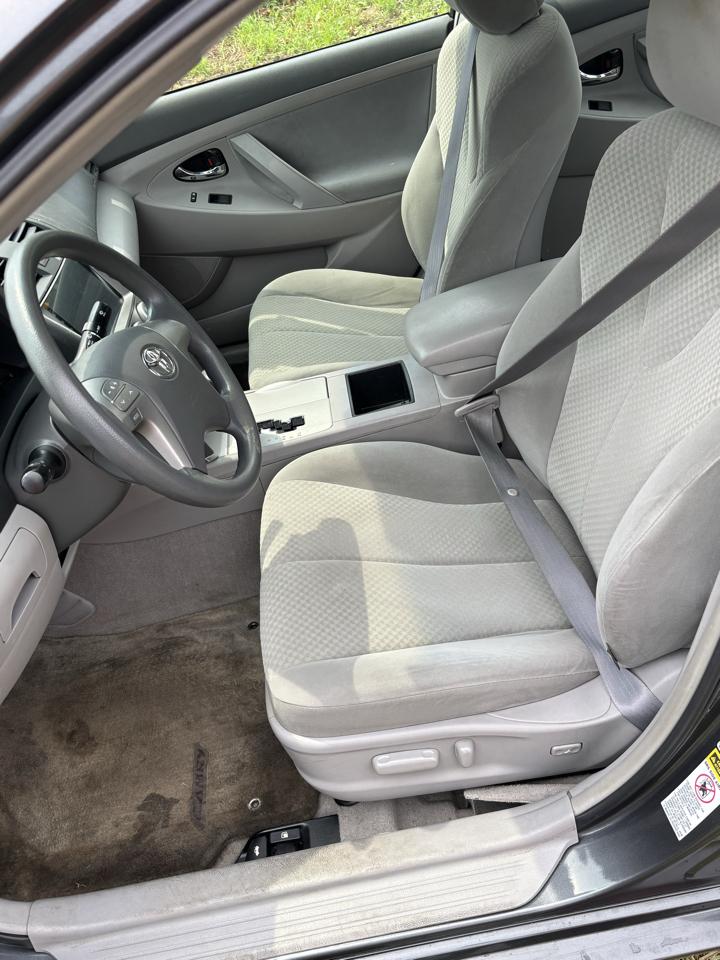 Toyota Camry 4dr Sdn I4 Man LE (Natl) 2008