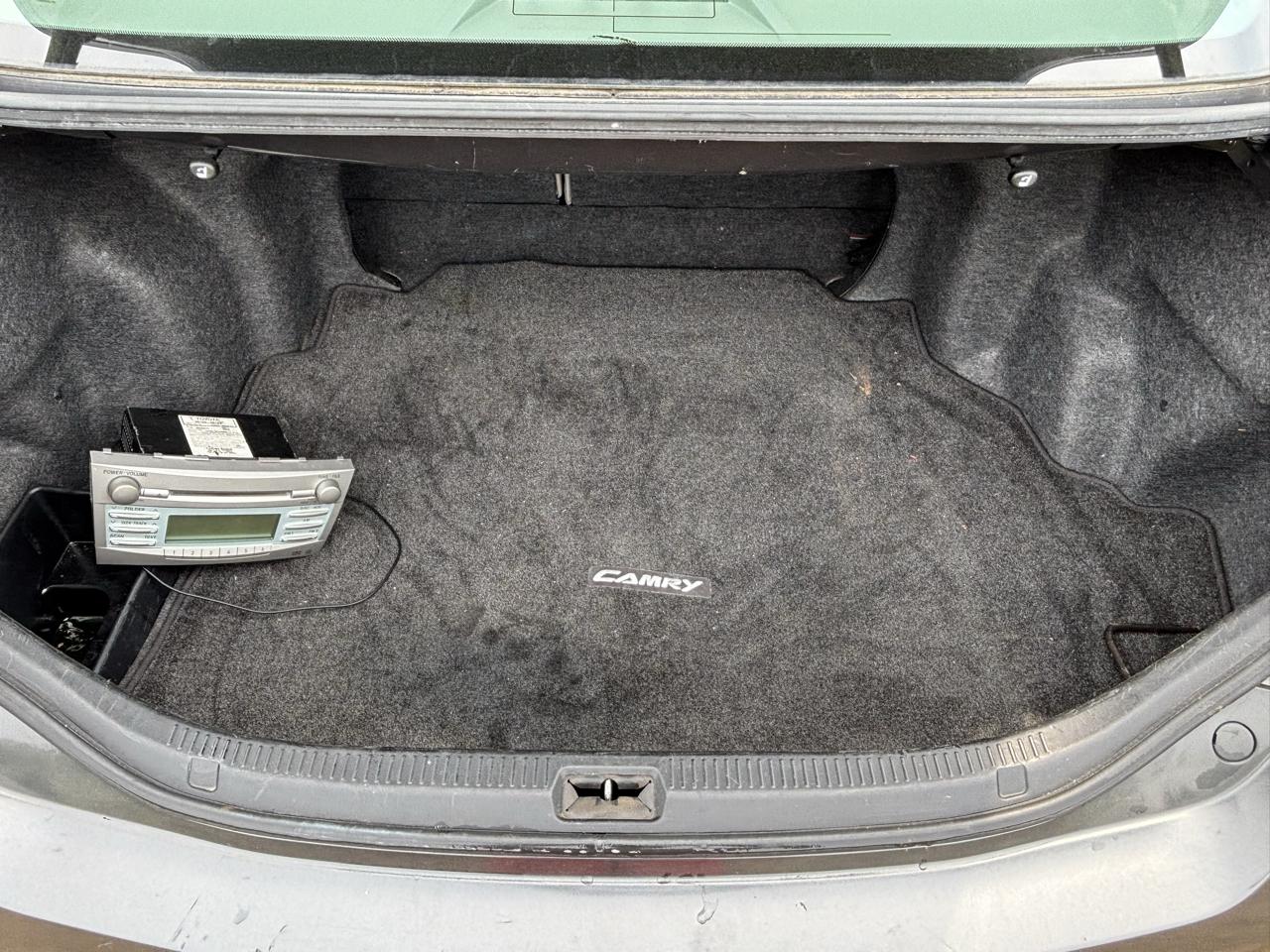 Toyota Camry 4dr Sdn I4 Man LE (Natl) 2008