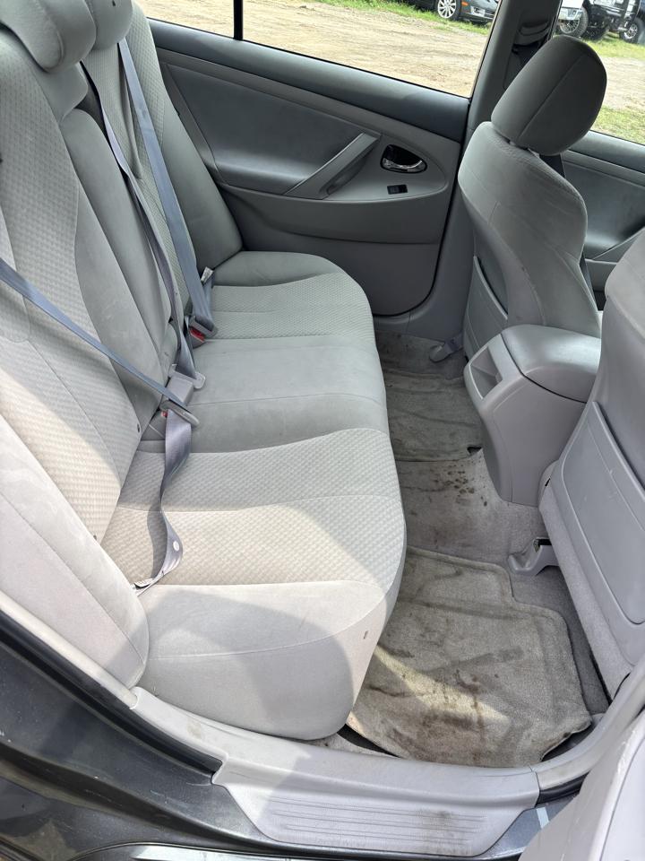 Toyota Camry 4dr Sdn I4 Man LE (Natl) 2008