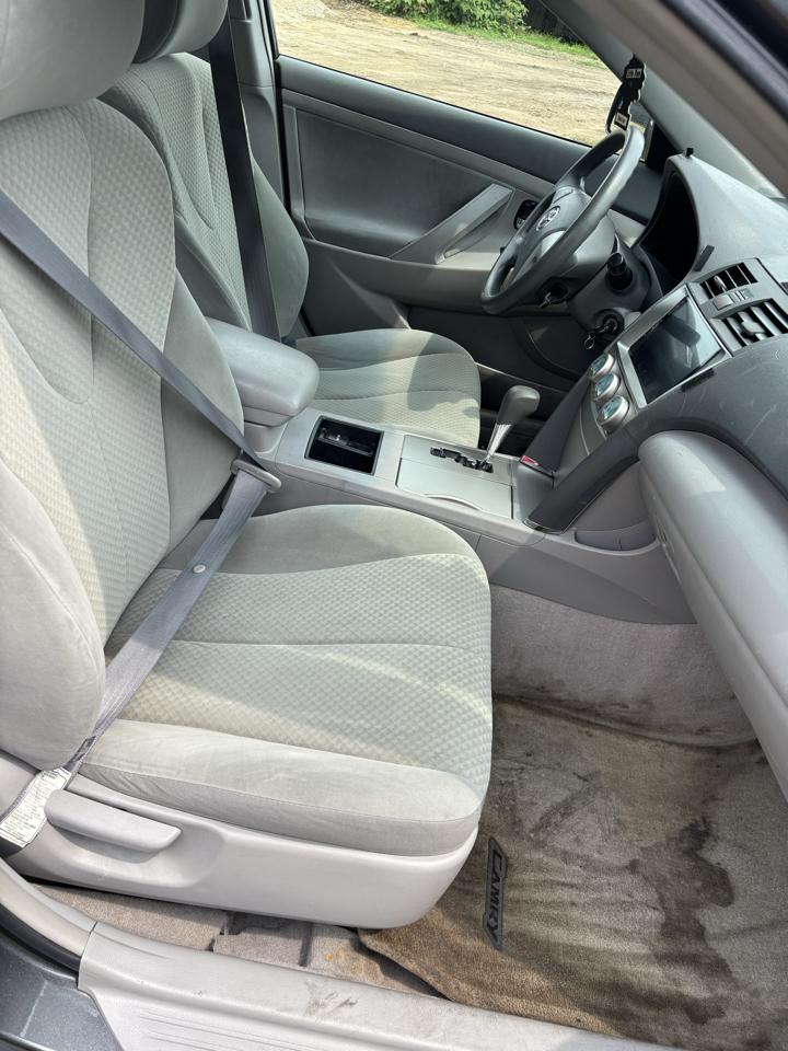 Toyota Camry 4dr Sdn I4 Man LE (Natl) 2008