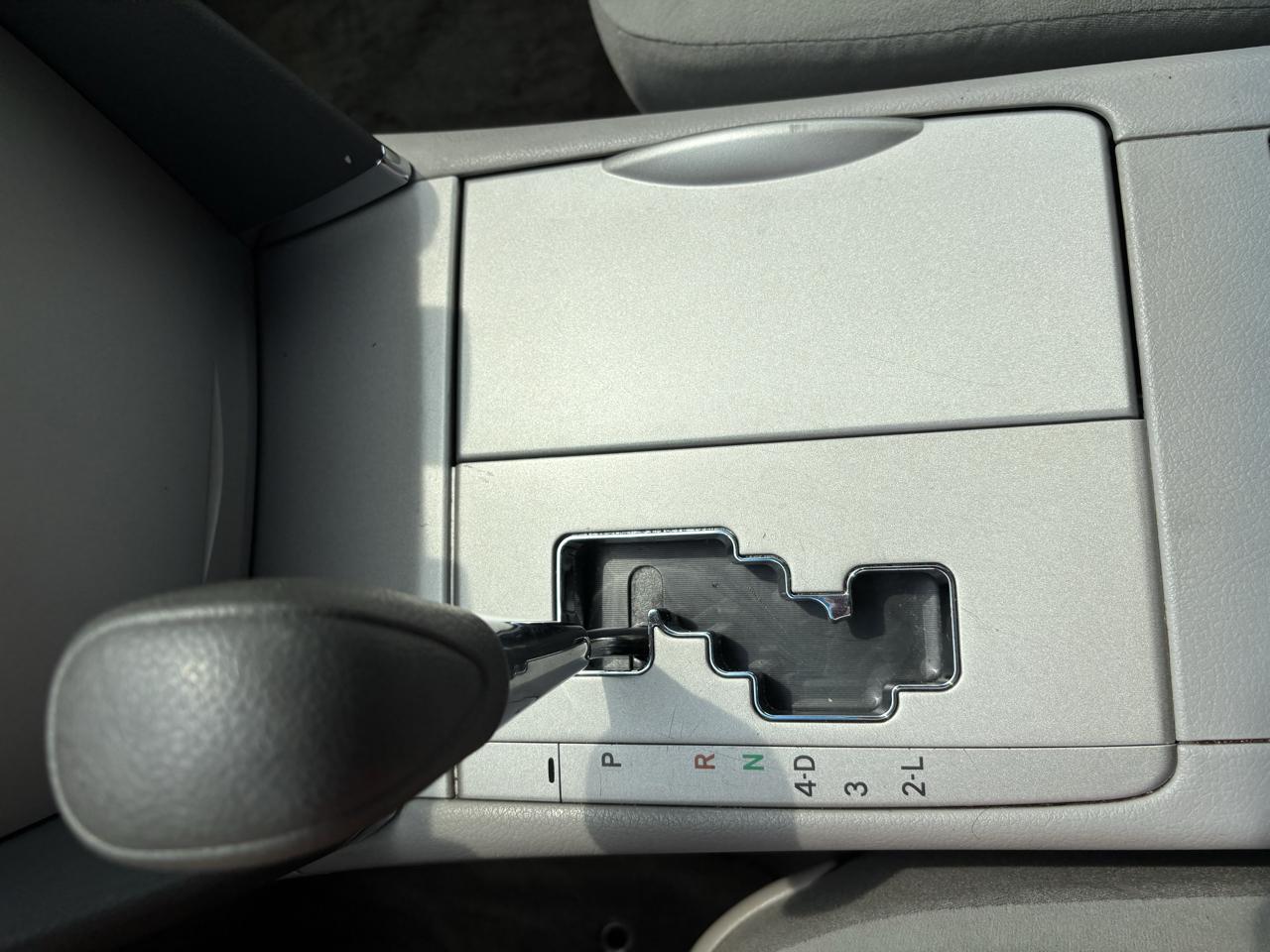 Toyota Camry 4dr Sdn I4 Man LE (Natl) 2008