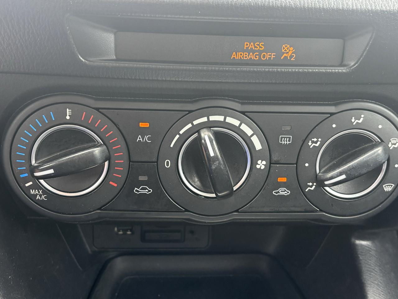 Mazda MAZDA3 4dr Sdn Auto i Sport 2016