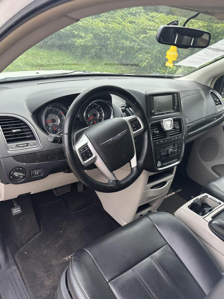 Chrysler Town & Country 4dr Wgn Touring 2016