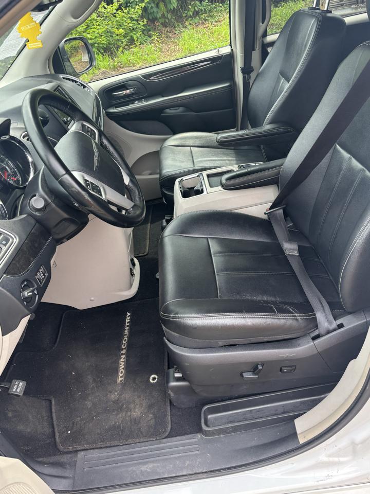 Chrysler Town & Country 4dr Wgn Touring 2016