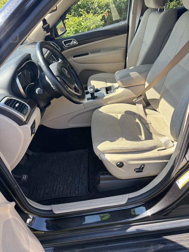 Jeep Grand Cherokee 4WD 4dr Laredo 2014