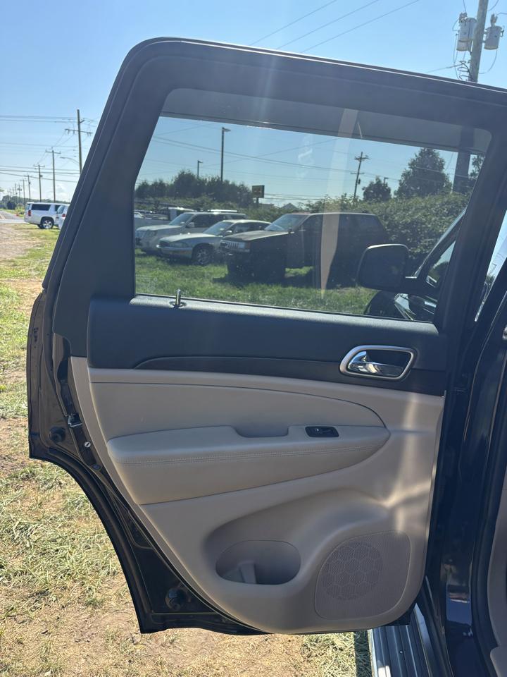 Jeep Grand Cherokee 4WD 4dr Laredo 2014