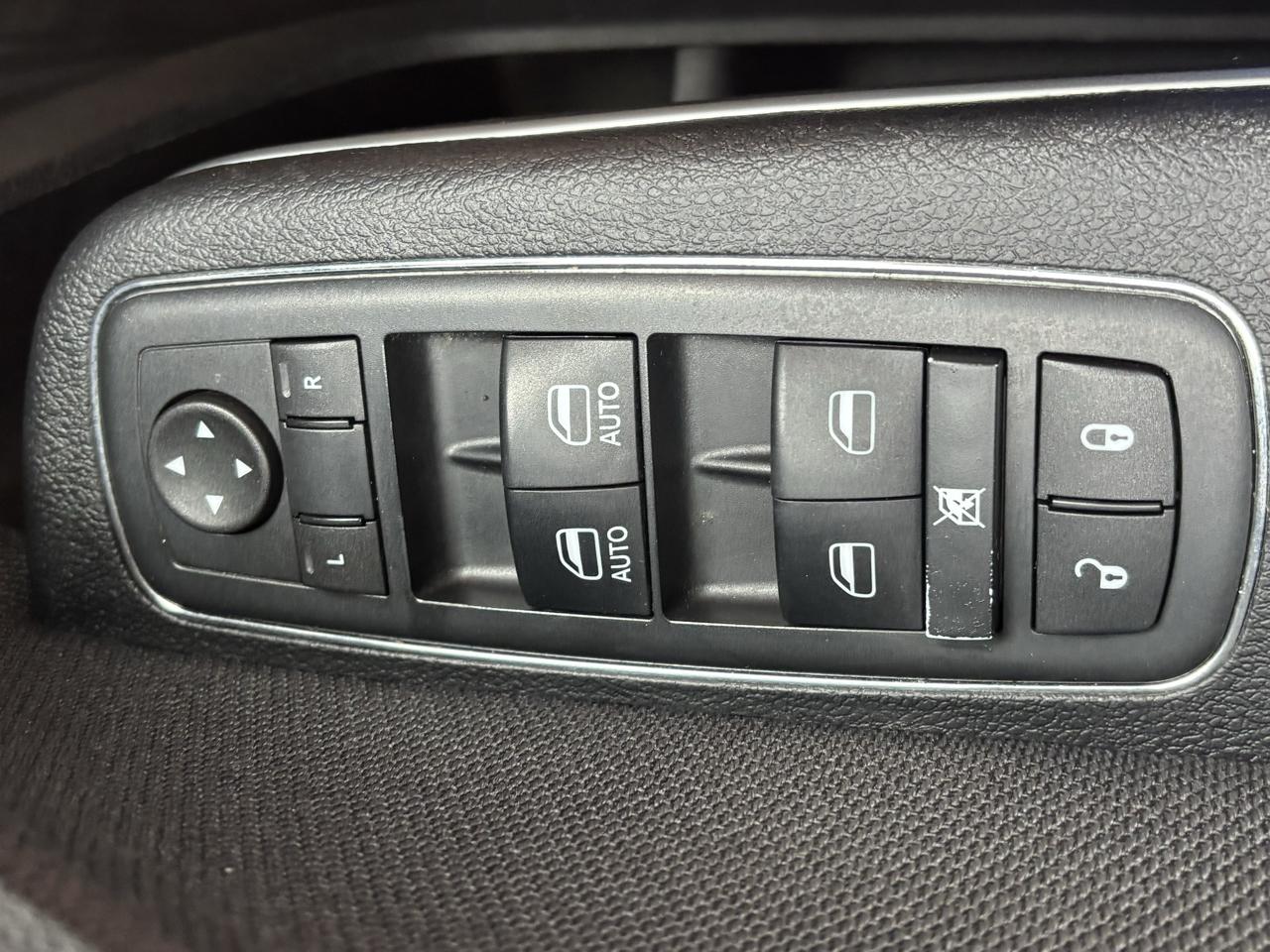Dodge Charger SE AWD 2016