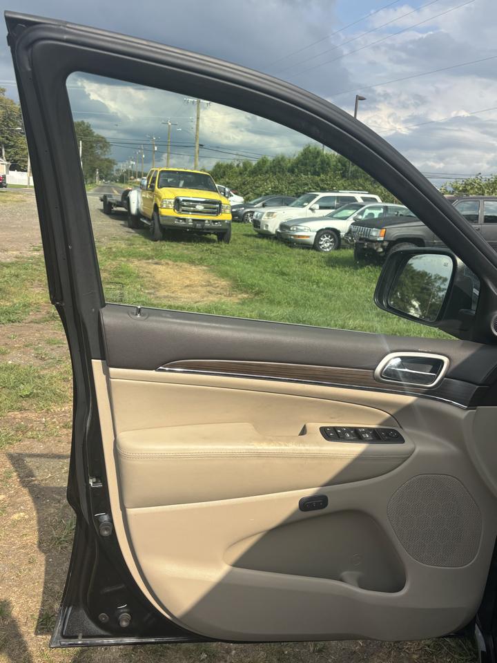 Jeep Grand Cherokee 4WD 4dr Overland 2014