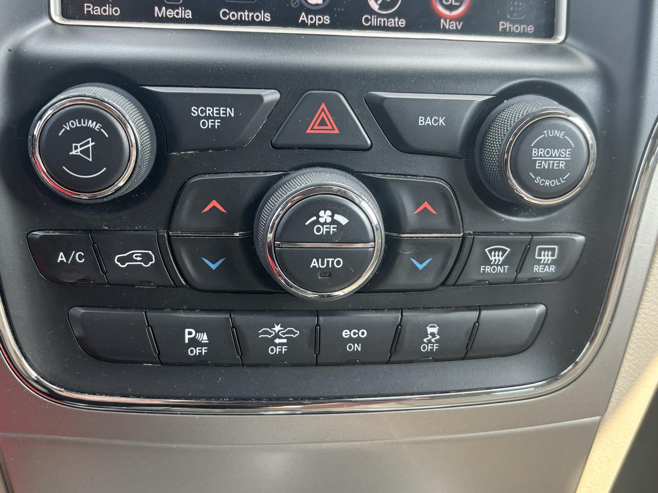 Jeep Grand Cherokee 4WD 4dr Overland 2014