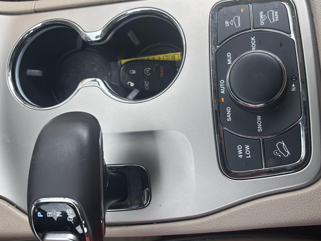 Jeep Grand Cherokee 4WD 4dr Overland 2014