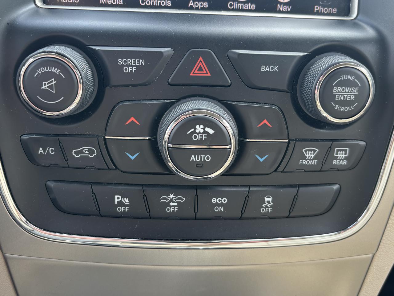 Jeep Grand Cherokee 4WD 4dr Overland 2014