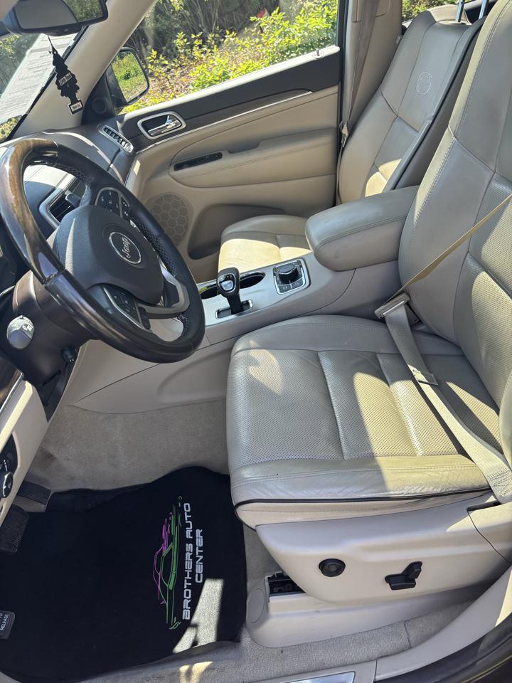 Jeep Grand Cherokee 4WD 4dr Overland 2014