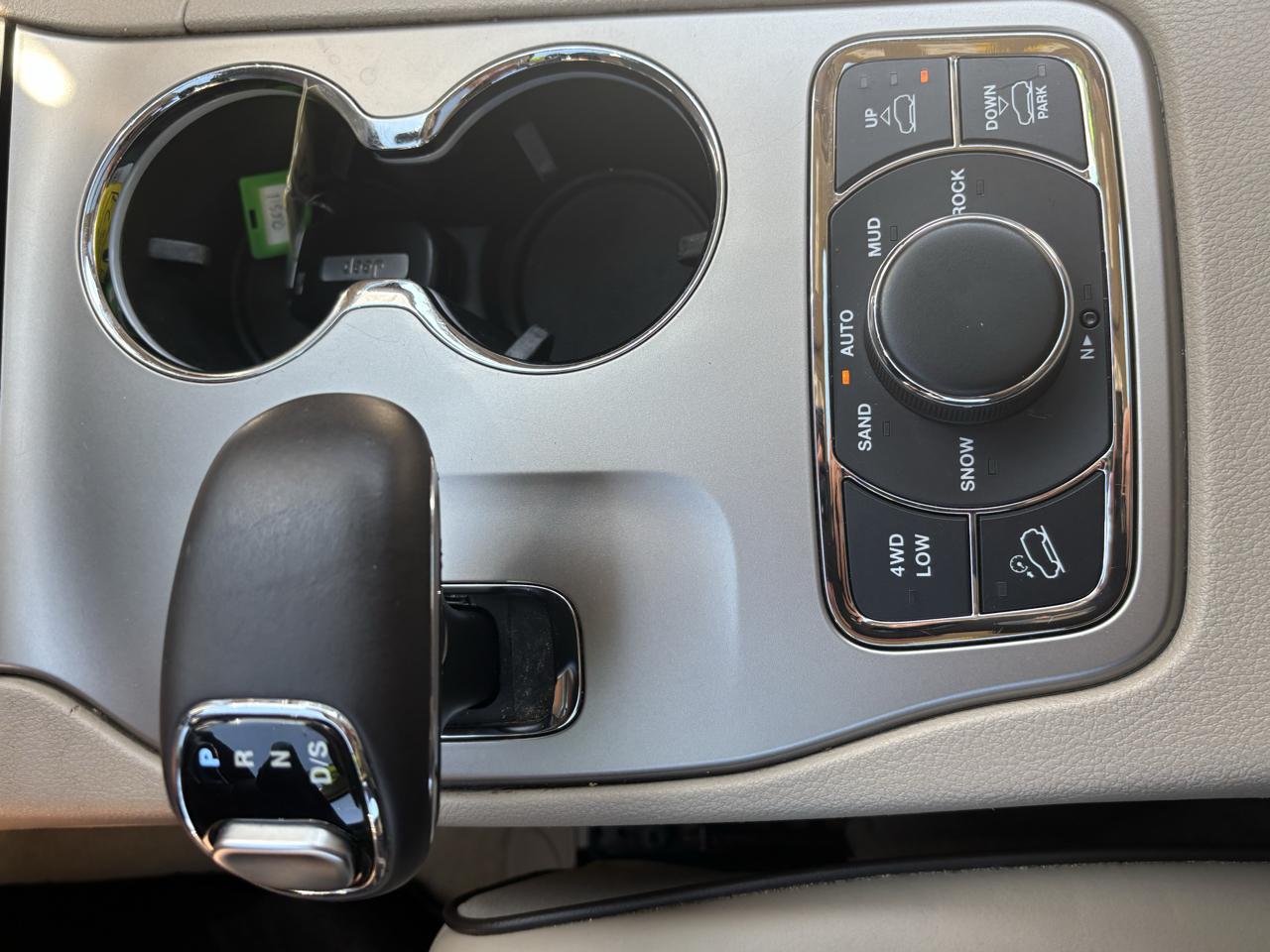 Jeep Grand Cherokee 4WD 4dr Overland 2014