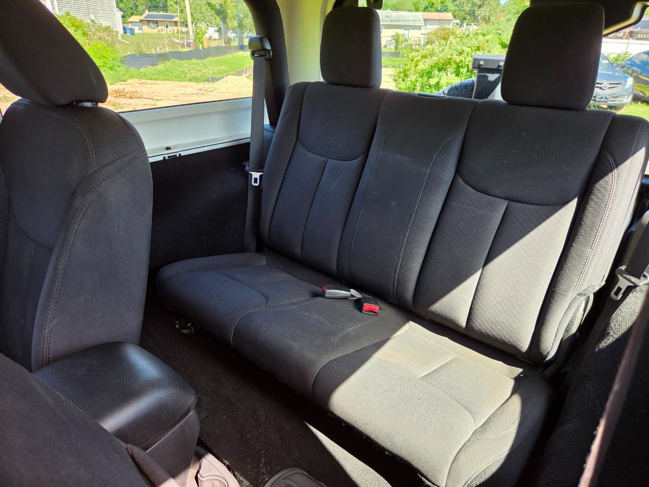 Jeep Wrangler 4WD 2dr Sport 2015