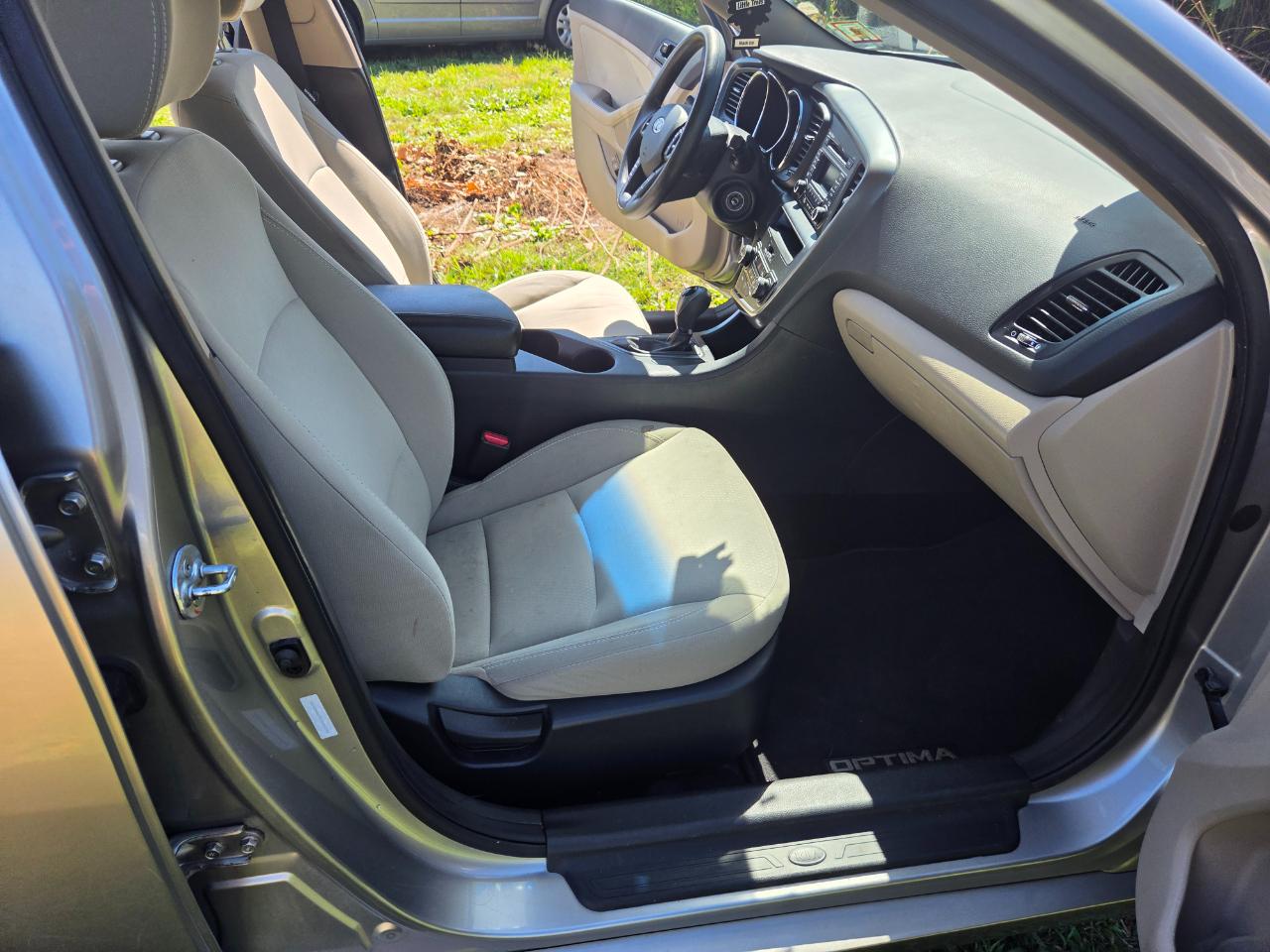 Kia Optima 4dr Sdn 2.4L Auto LX 2012