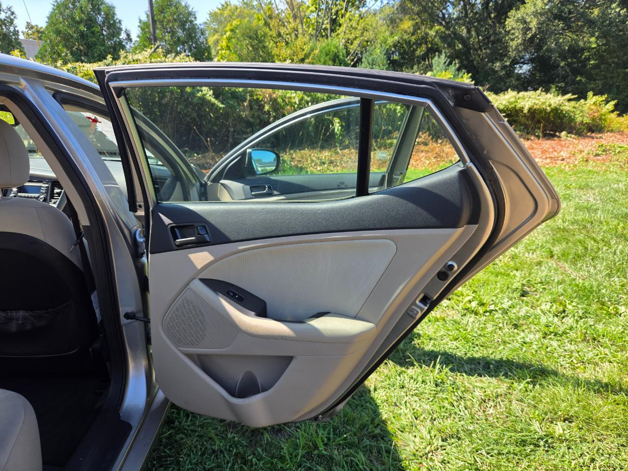 Kia Optima 4dr Sdn 2.4L Auto LX 2012