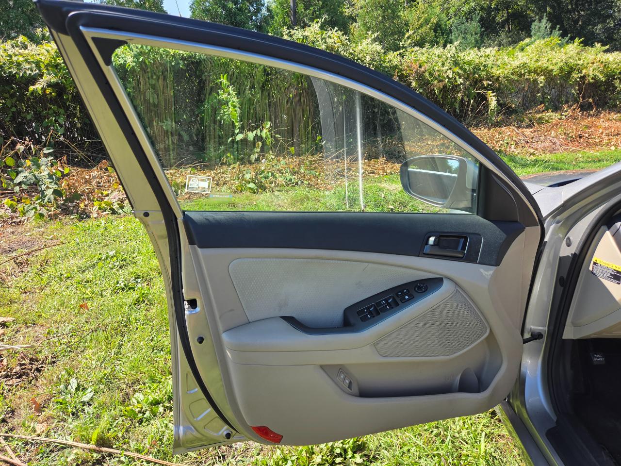 Kia Optima 4dr Sdn 2.4L Auto LX 2012
