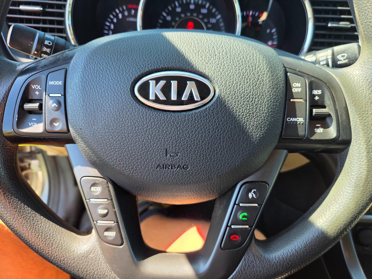 Kia Optima 4dr Sdn 2.4L Auto LX 2012