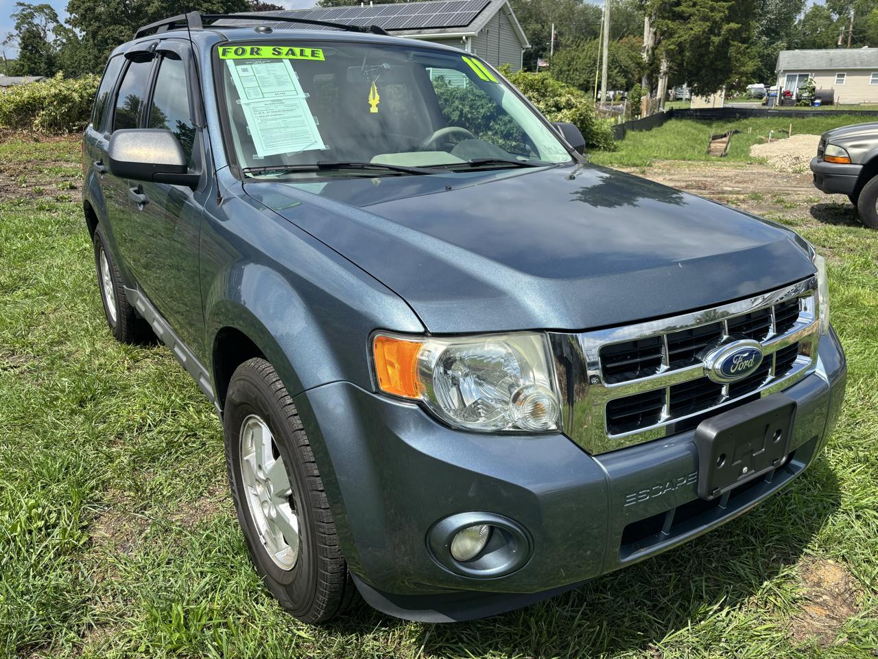 Ford Escape FWD 4dr XLT 2011