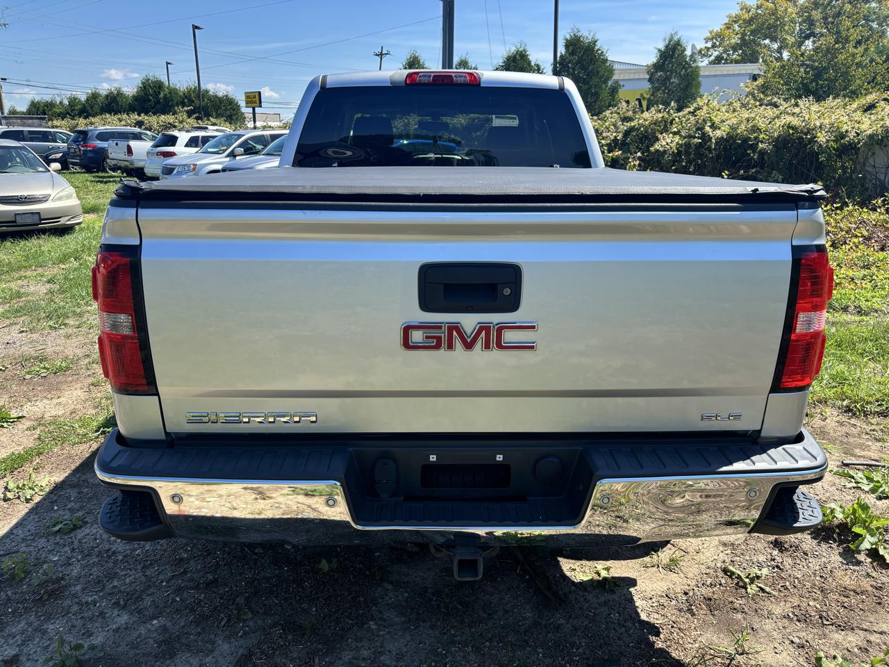 GMC Sierra 1500 4WD Crew Cab 153.0" SLE 2014