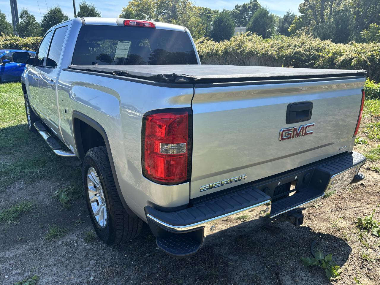 GMC Sierra 1500 4WD Crew Cab 153.0" SLE 2014