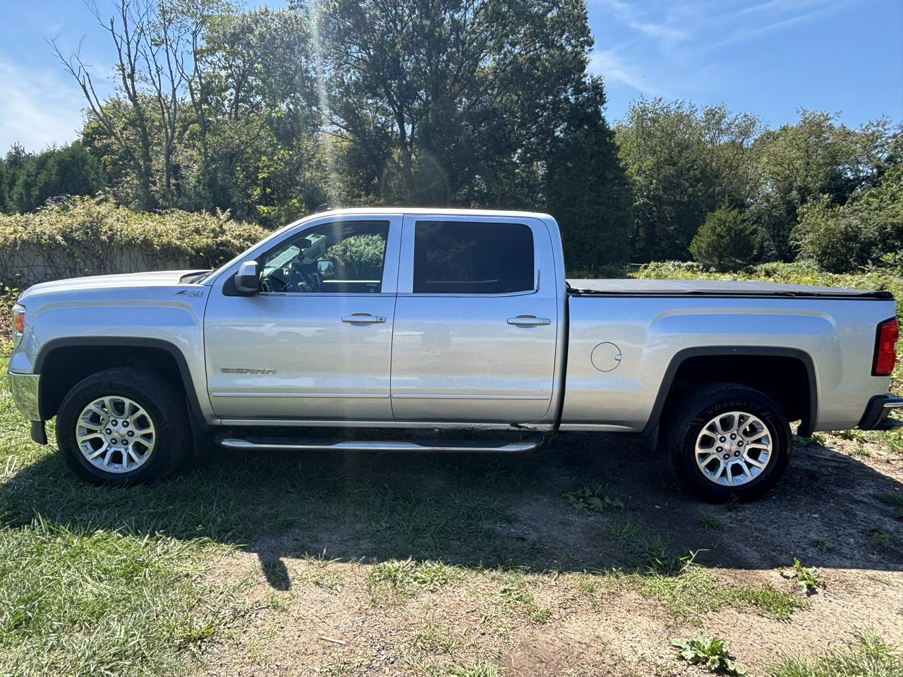 GMC Sierra 1500 4WD Crew Cab 153.0" SLE 2014