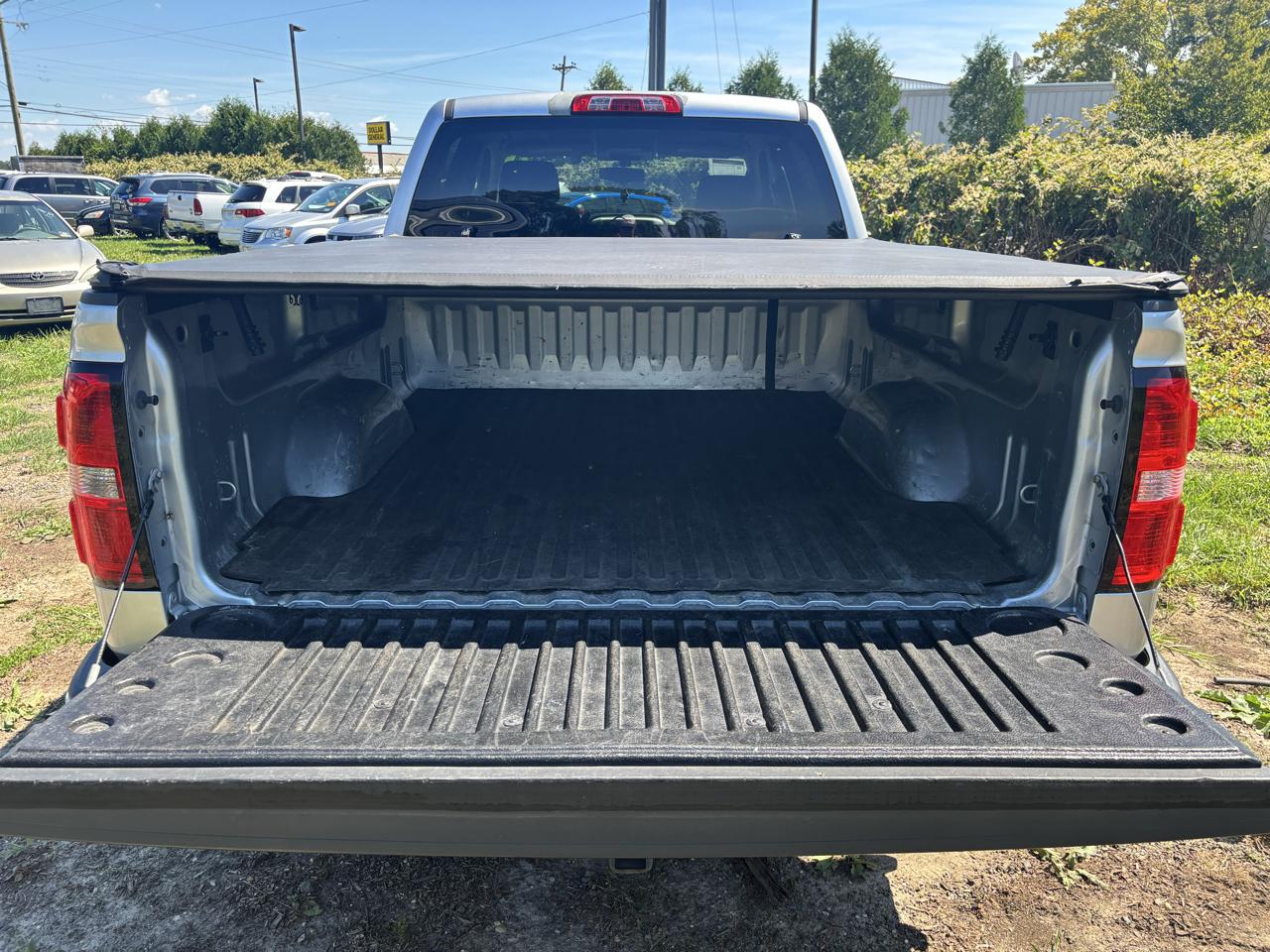 GMC Sierra 1500 4WD Crew Cab 153.0" SLE 2014