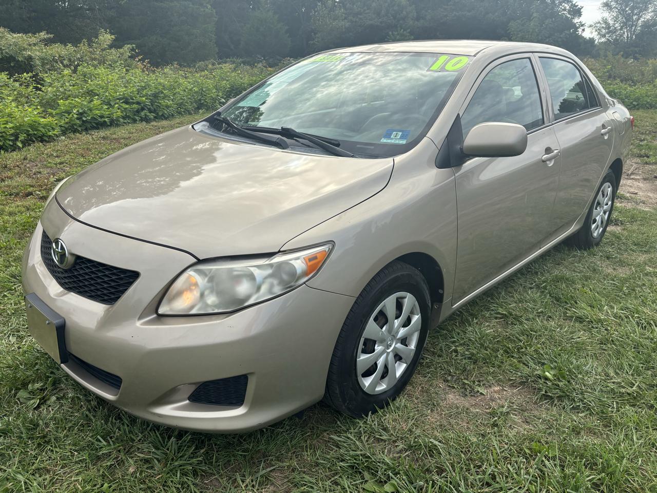 Toyota Corolla 4dr Sdn Man (Natl) 2010