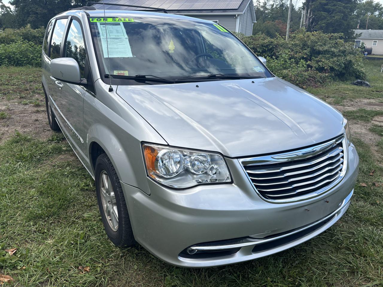 Chrysler Town & Country 4dr Wgn Touring 2011