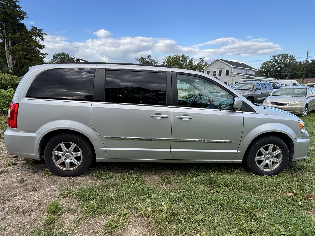 Chrysler Town & Country 4dr Wgn Touring 2011