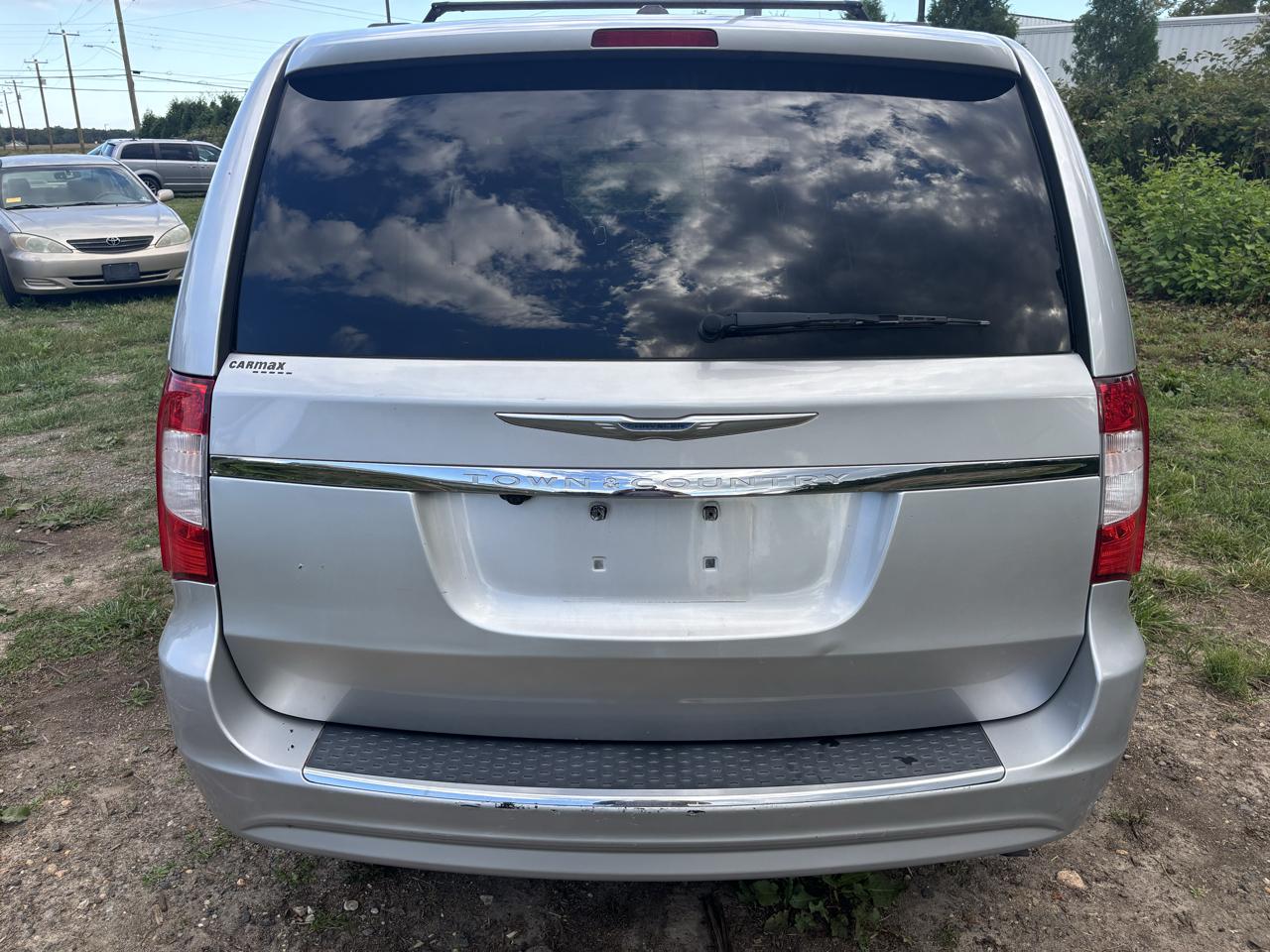 Chrysler Town & Country 4dr Wgn Touring 2011