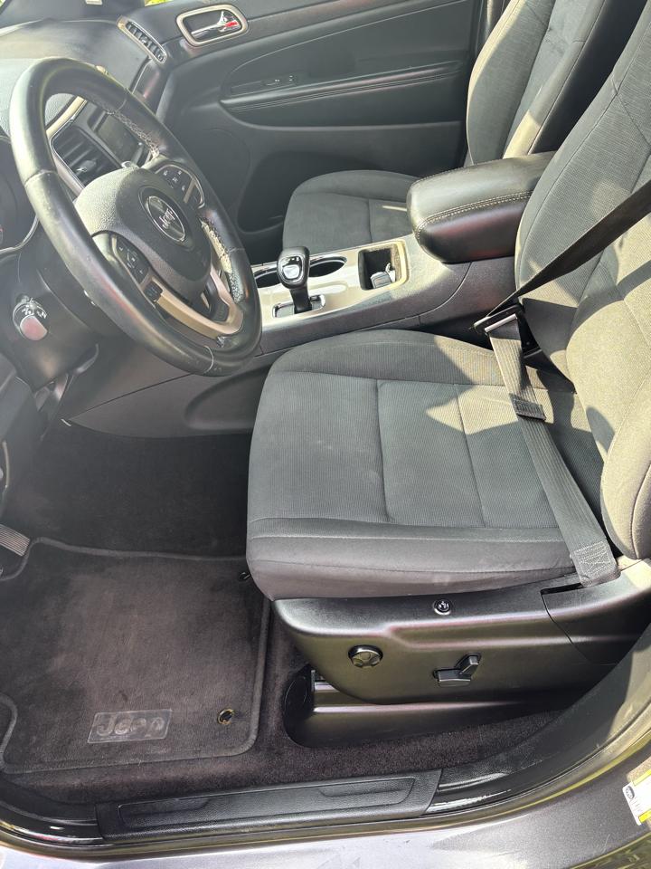 Jeep Grand Cherokee 4WD 4dr Laredo 2015