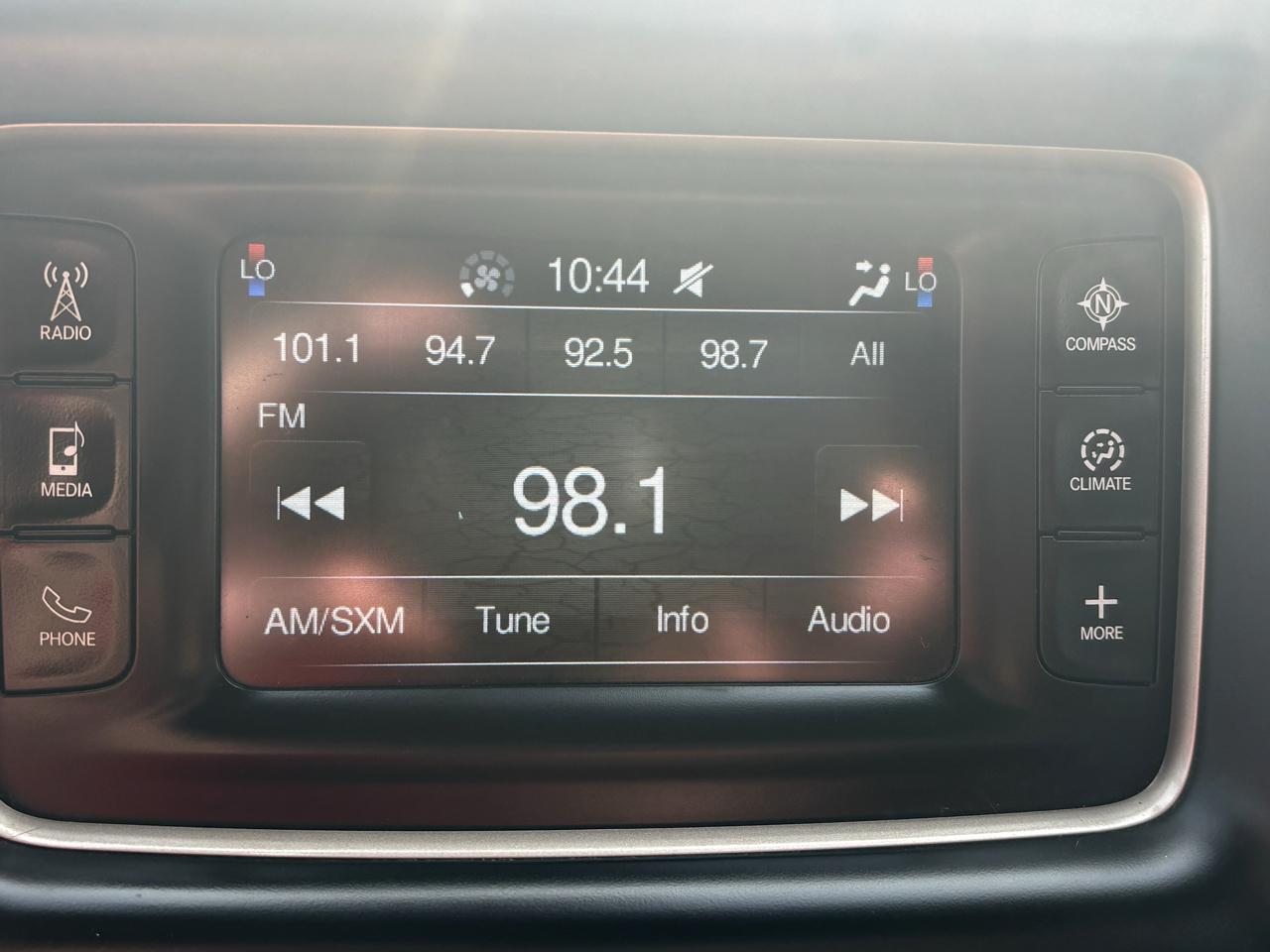 Jeep Grand Cherokee 4WD 4dr Laredo 2015