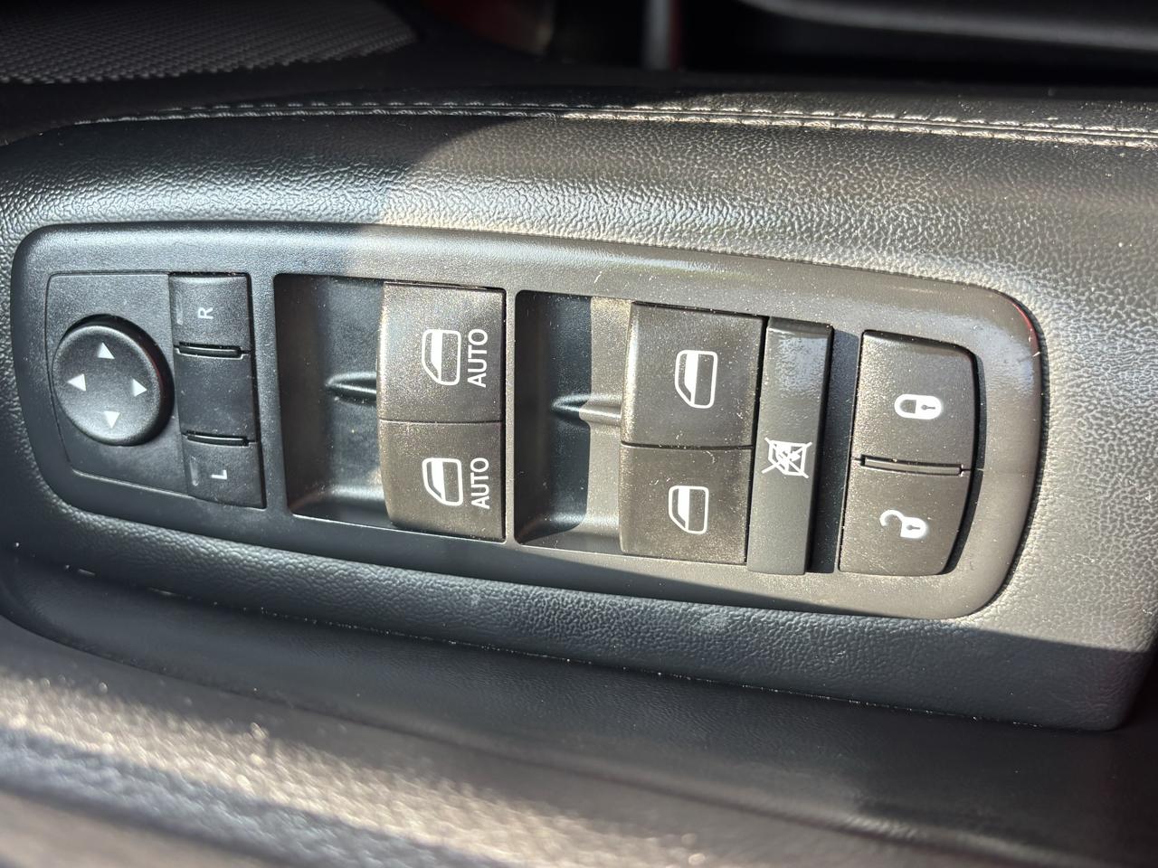 Jeep Grand Cherokee 4WD 4dr Laredo 2015