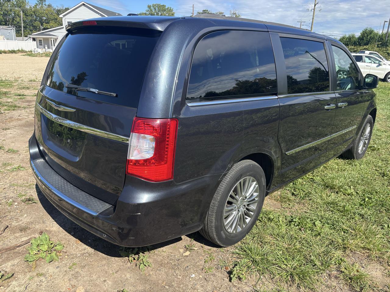 Chrysler Town & Country 4dr Wgn Touring-L 2014