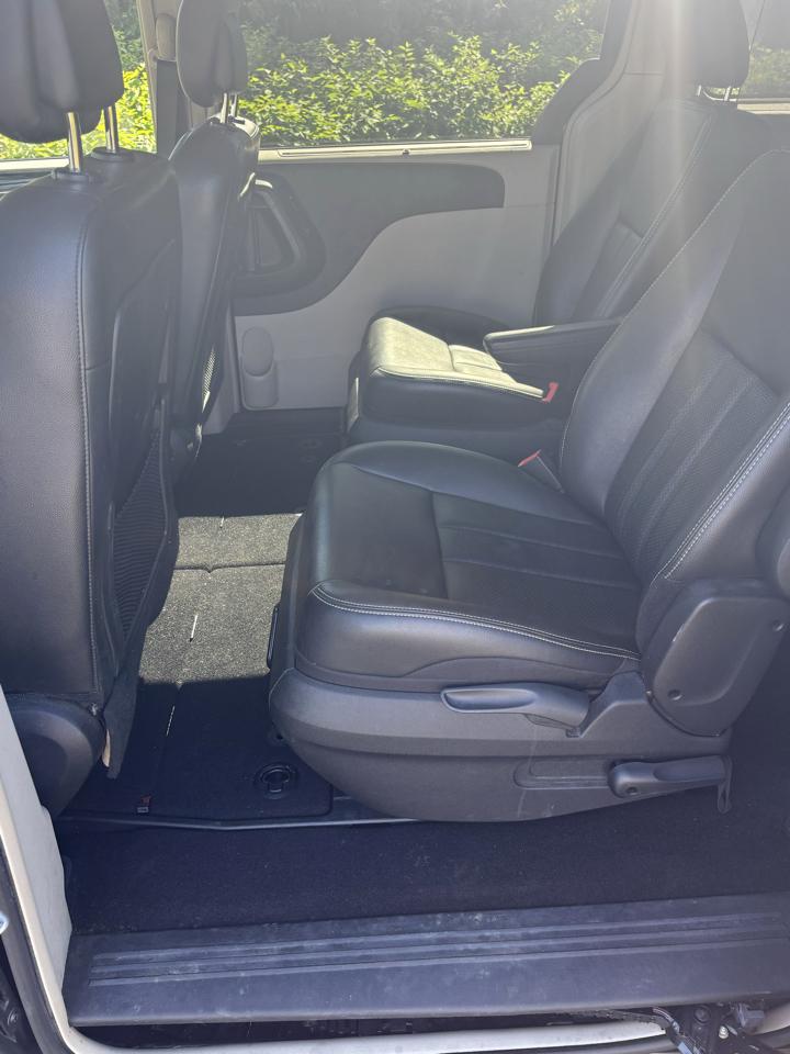 Chrysler Town & Country 4dr Wgn Touring-L 2014