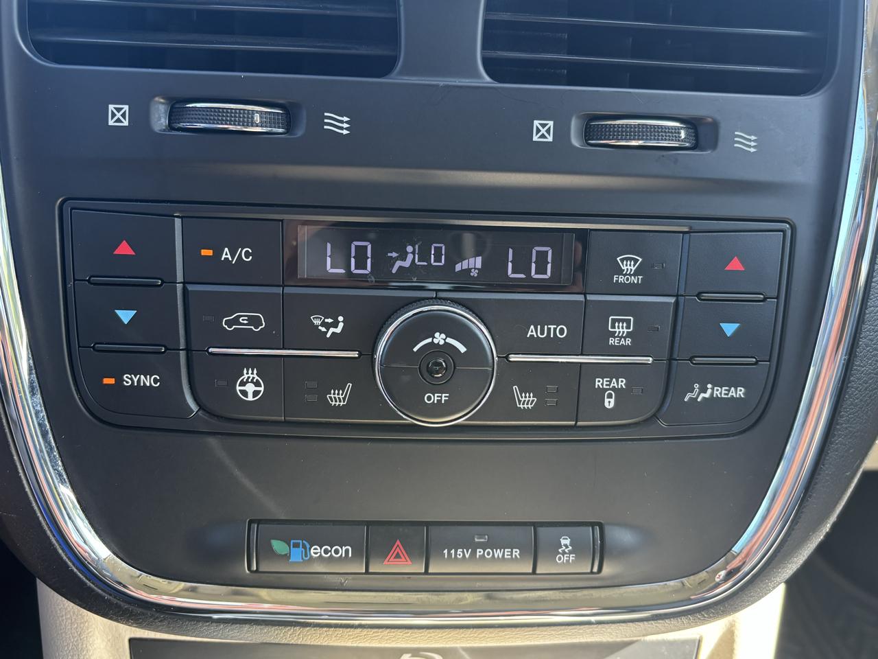 Chrysler Town & Country 4dr Wgn Touring-L 2014