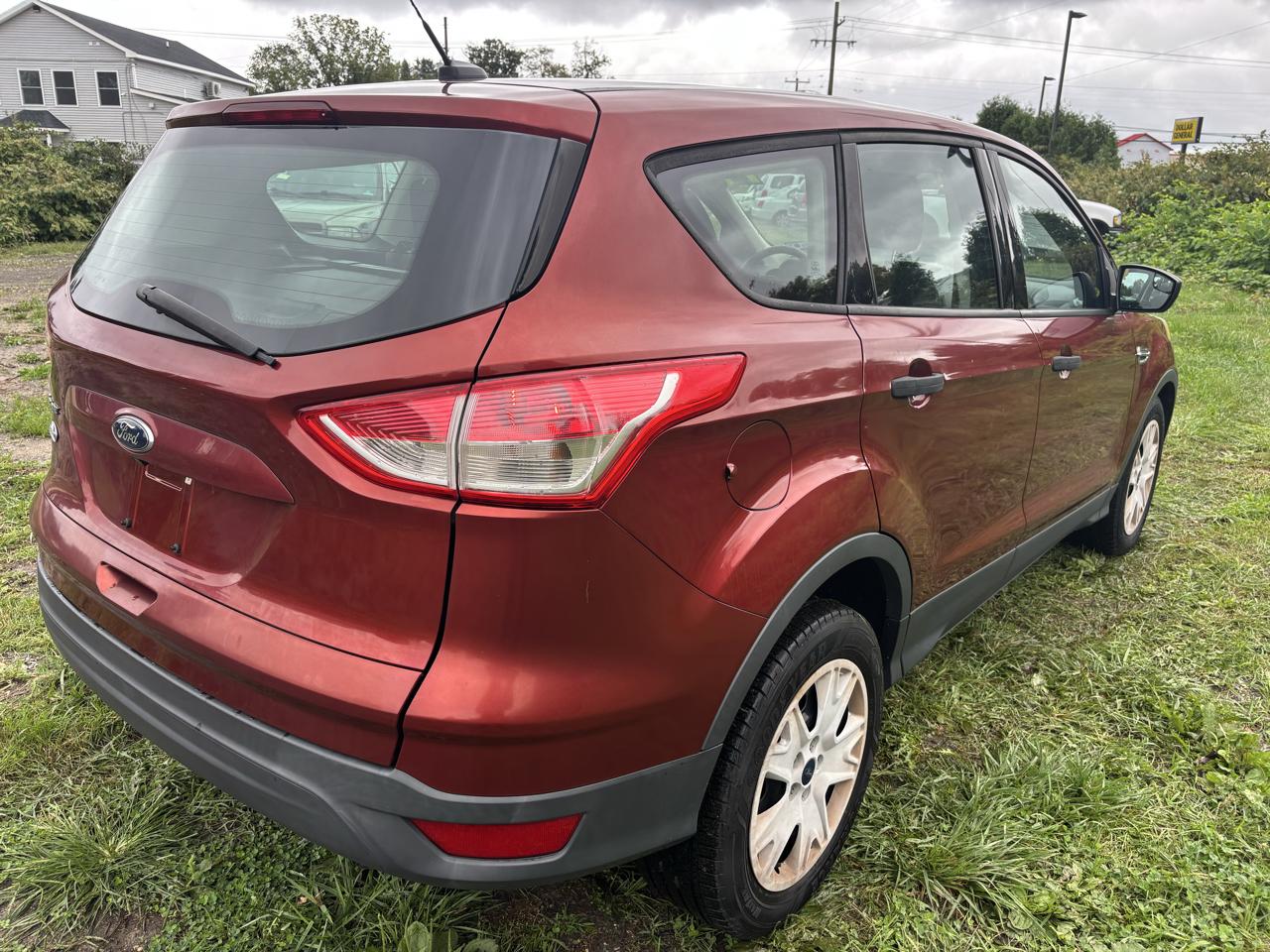 Ford Escape FWD 4dr S 2014