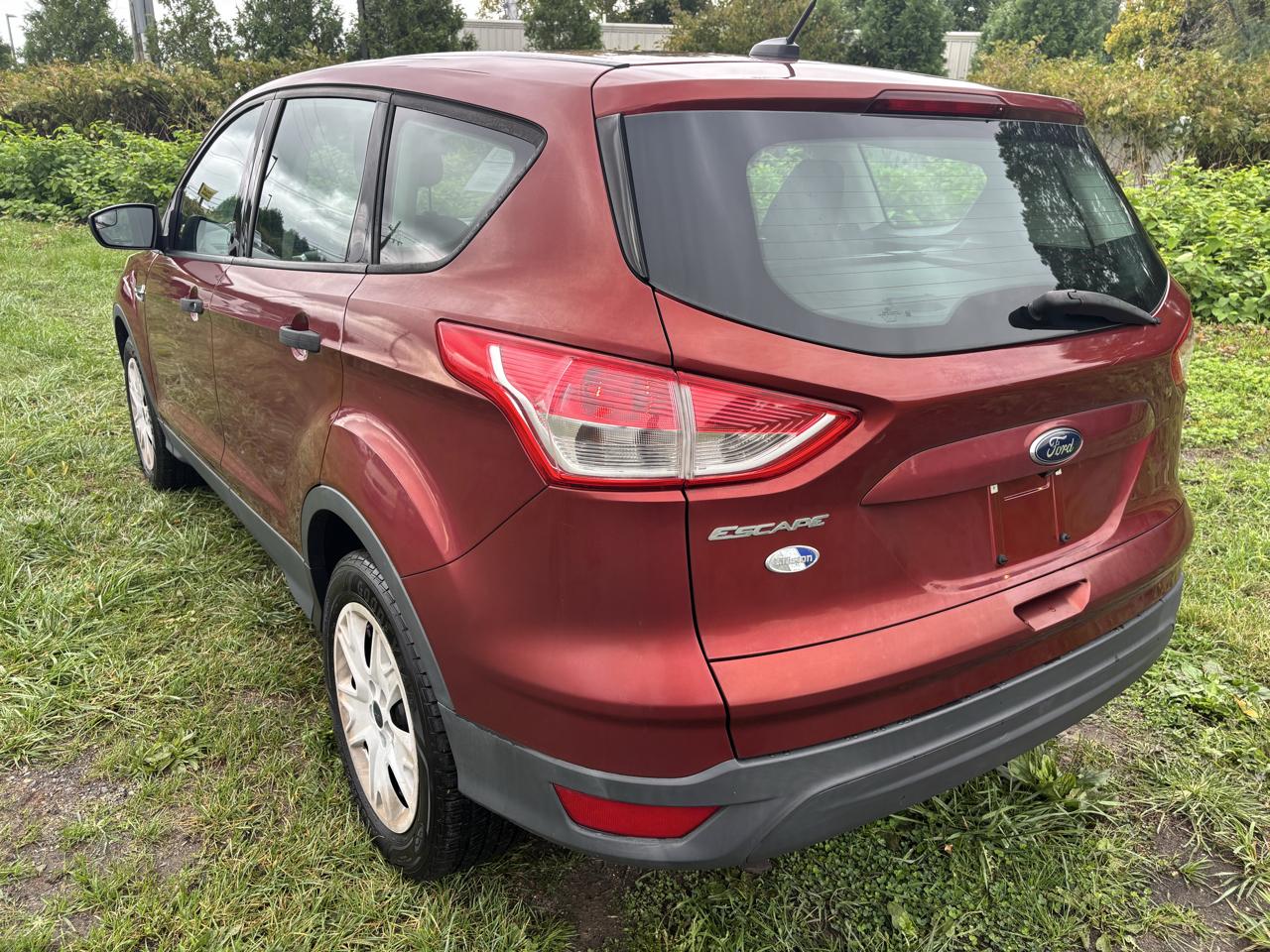 Ford Escape FWD 4dr S 2014